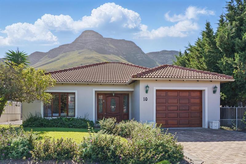 4 Bedroom Property for Sale in Vermont Western Cape
